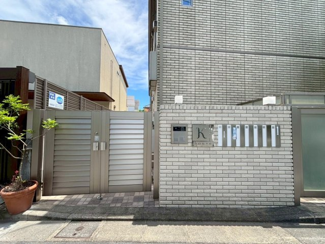 Ｋ　ｈｏｕｓｅのエントランス|エントランス