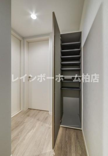 robot home 明原【非対面対応】接客・申込・契約オンライン！LINE×相談可！の玄関|毎日通る玄関はこちらです