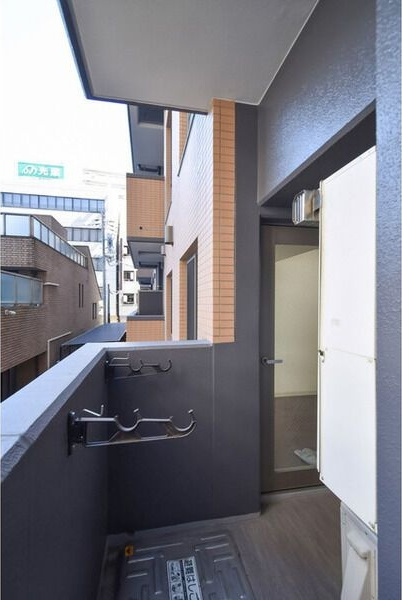 LaSante東別院のバルコニー