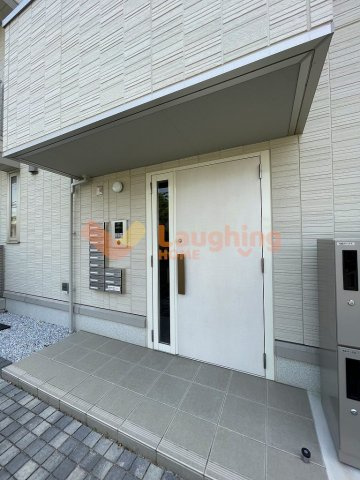 D-room F.京町のエントランス|ゆとりのあるエントランスです