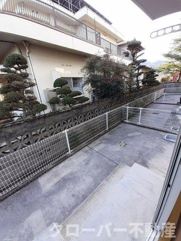 エステート・ステラ１号館のバルコニー