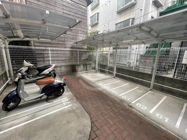 アローフィールズ貮番館のその他共用部分|ARROW FIELDS貮番館（アローフィールズ貮番館）　バイク置き場