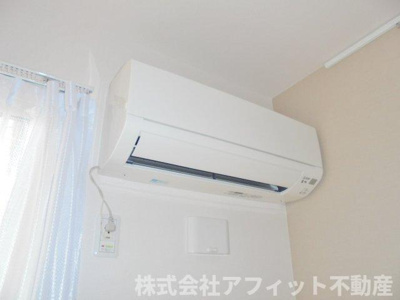 【設備】 | アーデル多治米 | エアコン