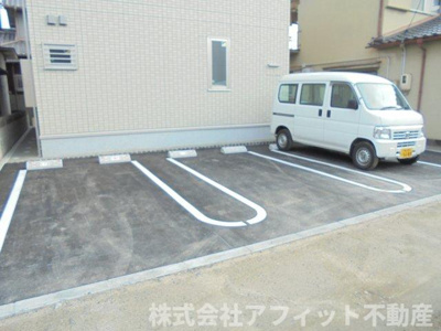 【駐車場】 | アーデル多治米 | 駐車場