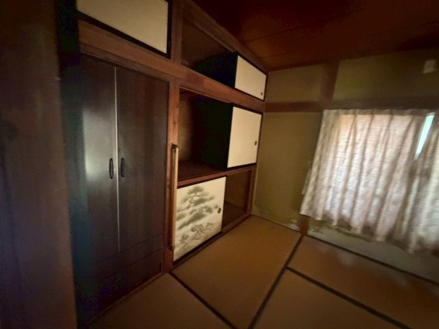 高崎市新保田中町494-4の和室