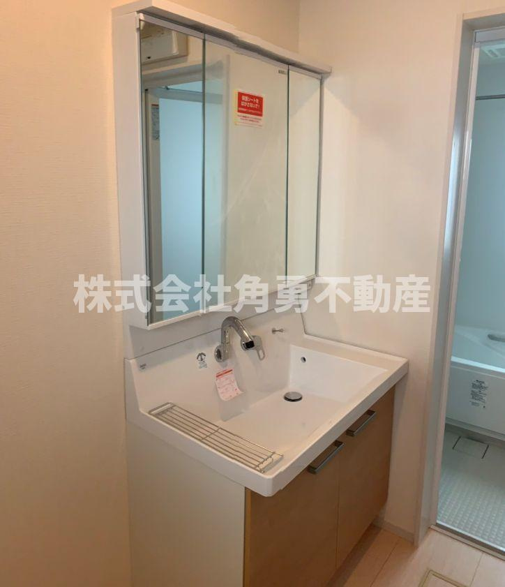 厚木市温水西1丁目　新築一戸建ての内観：施工例|《施工例》洗面化粧台
