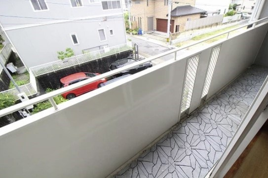 アルタ社が丘Ｄのバルコニー