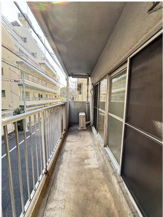 ★仲介手数料無料★ジョイフル門前仲町第一（新規内装リノベーション済み・即入居可能）のバルコニー