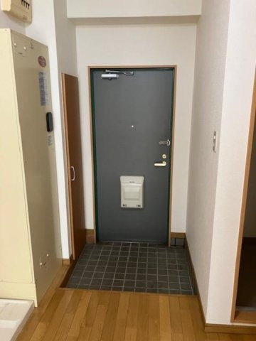脇コーポ徳丸の玄関