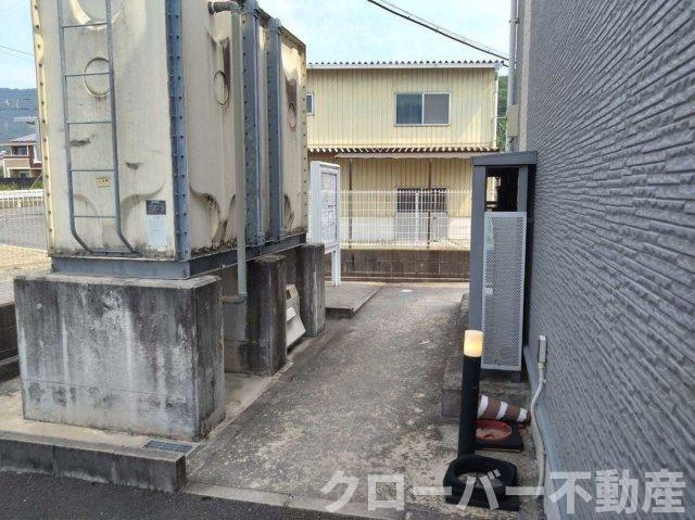 レオパレスＦ　ＯＨＡＮＡの駐車場