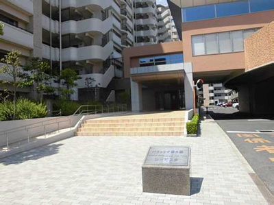 【エントランス】 | パラッシオ楽々園シービスタ