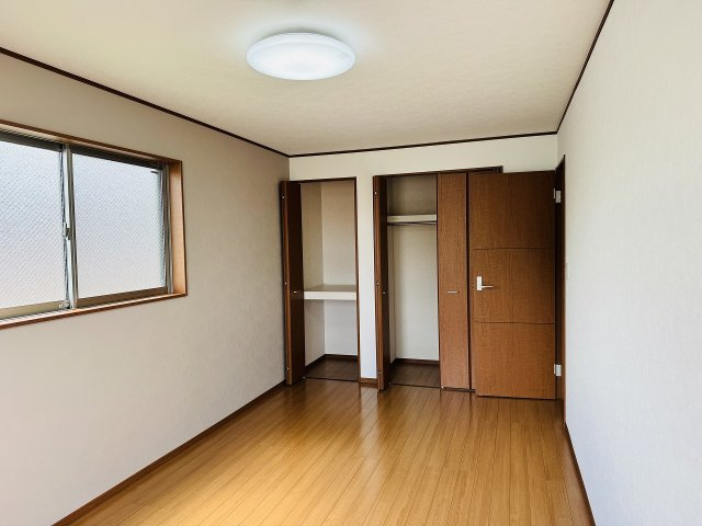 八王子市　川町　中古戸建ての収納|～収納力の高いクローゼット完備～