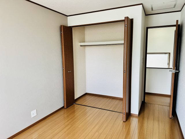 八王子市　川町　中古戸建ての収納|～収納力の高いクローゼット完備～