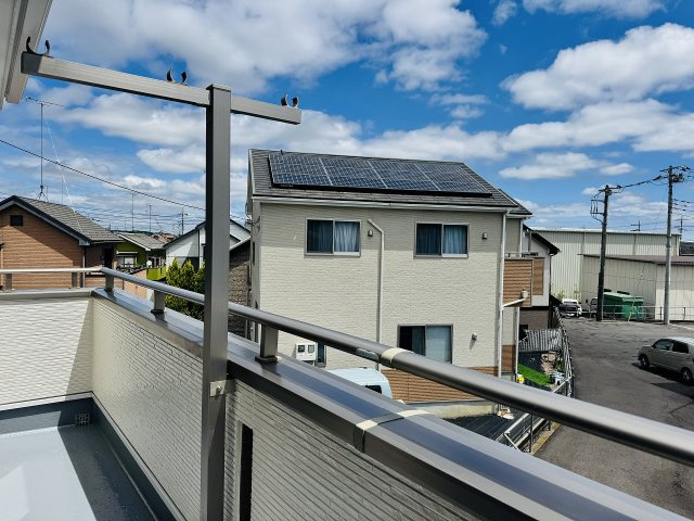 八王子市　川町　中古戸建てのバルコニー|～南向きで陽当たりの良いバルコニー　洗濯物がよく乾きそうです～