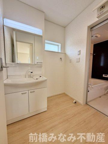 【新築】前橋市堀之下町第1　１号棟(全４棟)　クレイドルガーデン　新築建売分譲の独立洗面台|独立洗面化粧台が付いています