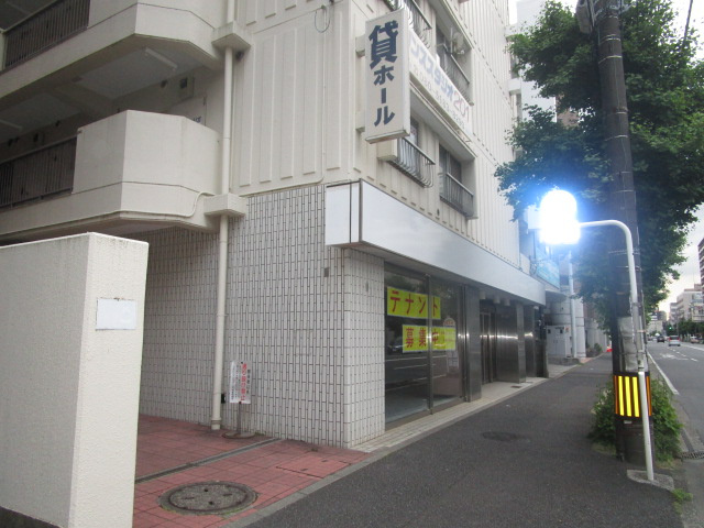 横浜市南区別所１丁目の倉庫