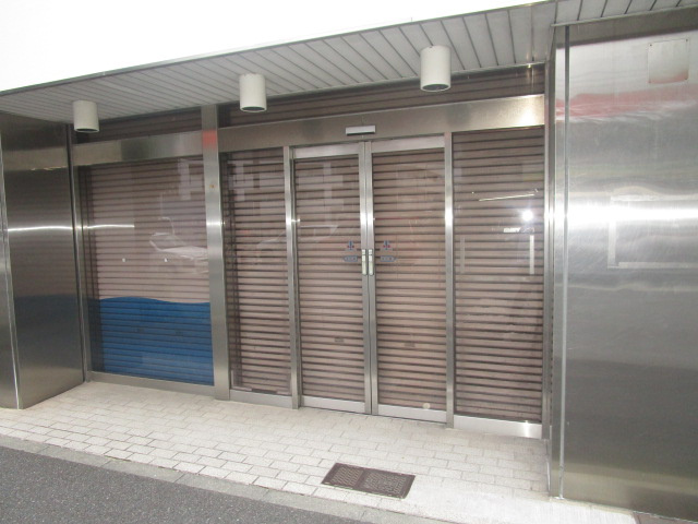 横浜市南区別所１丁目の倉庫