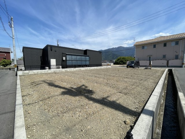 外山町　売土地の外観