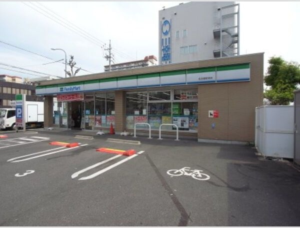 ディアコート千早の周辺