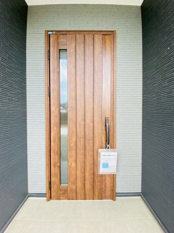 よかタウン／南区近見7丁目1期／１号棟の玄関