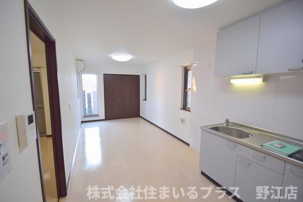 ロータスクレインの居間・リビング