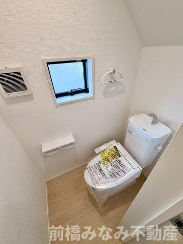 【新築】前橋市堀之下町第1　２号棟(全４棟)　クレイドルガーデン　新築建売分譲のトイレ|ゆったりとした空間のトイレです