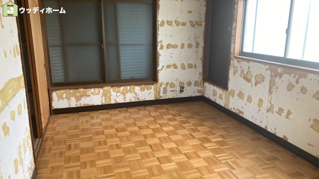 川口市木曽呂　中古一戸建ての洋室