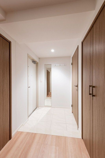 【玄関】 | ラ・カーサ広尾 