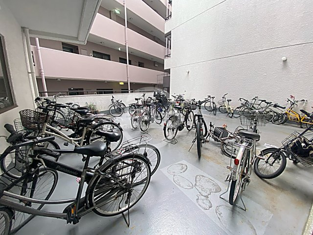 メゾンハ―ミティジのその他共用部分|メゾンハ―ミティジ　駐輪場