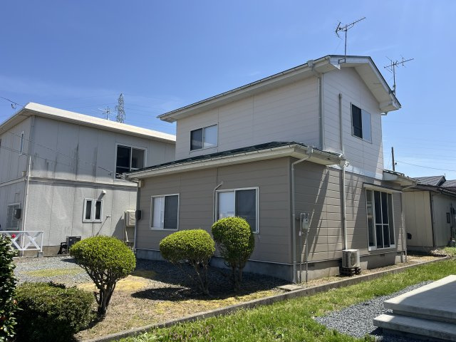 鶴岡市北茅原町　中古住宅の外観