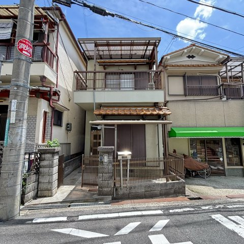 枚方市長尾家具町