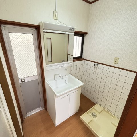 貸家　枚方市長尾家具町の洗面所