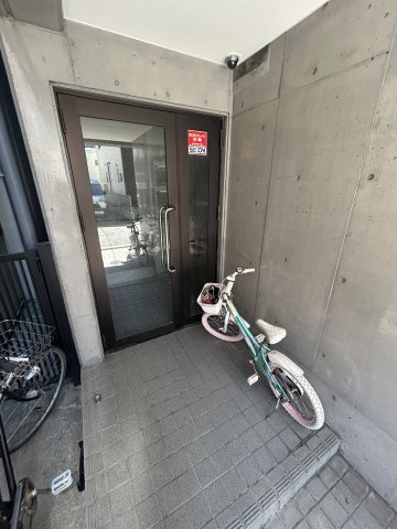 アビリティ岡本南のエントランス