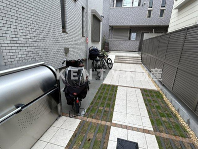【その他共用部分】 | ヴィル・リジエールⅠ | ゆとりのあるロビーです