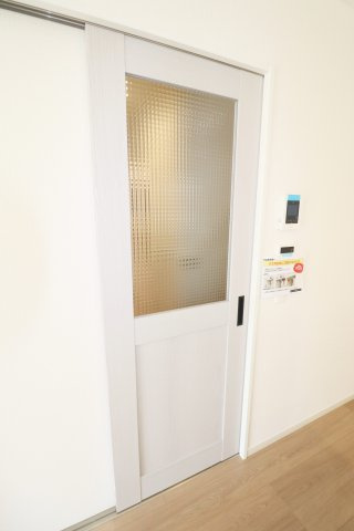 郡山市静町第７　　　  1号棟　　　　大成小学校、郡山第7中学区　の居間・リビング