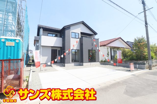 郡山市静町第７　　　  1号棟　　　　大成小学校、郡山第7中学区　の外観|南西側から見た駐車場を含む外観♪