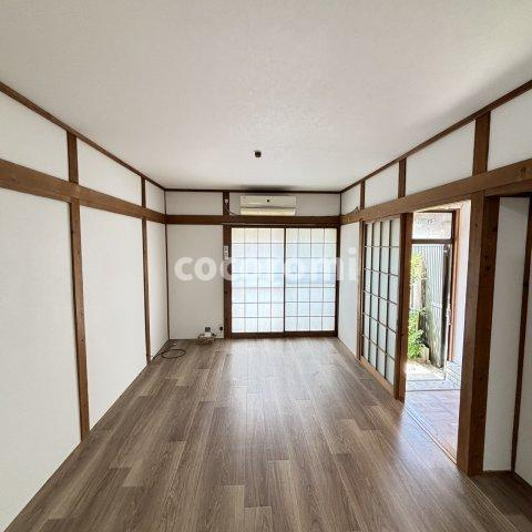 長尾家具貸家の洋室