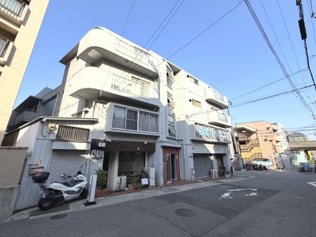 六甲スカイハイツの外観
