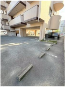 Ｓｕｎ・Ｃｅｄａｒの駐車場
