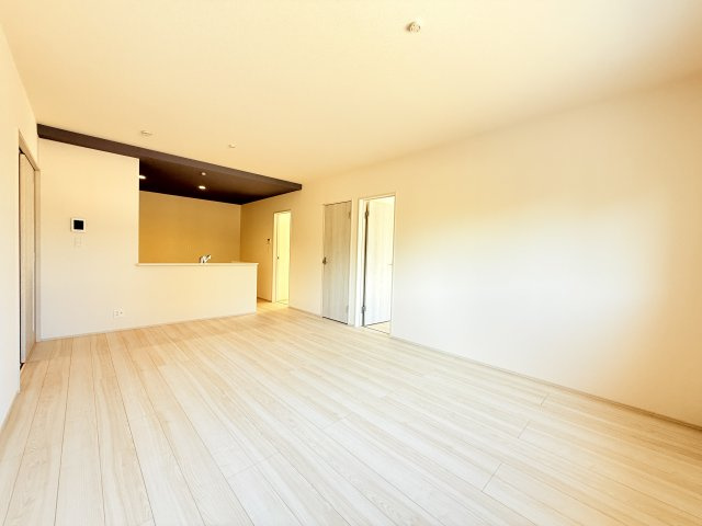 第2石岡市茨城　新築戸建の居間・リビング