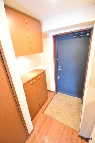 CASSIA江坂　仲介手数料無料の玄関