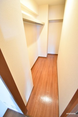 CASSIA江坂　仲介手数料無料の収納