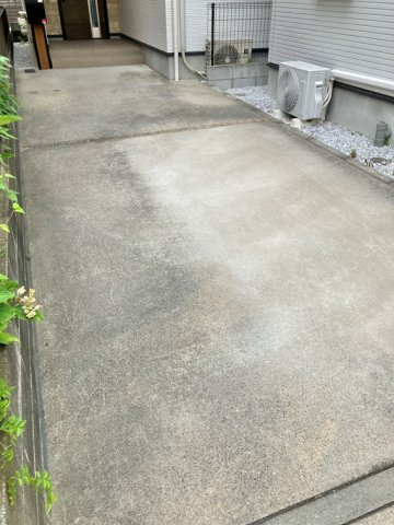 新吉田東戸建の駐車場