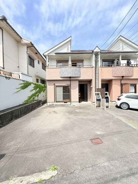 大垣内町１丁目戸建て