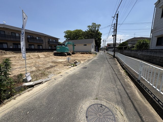 【その他】 | 福岡市南区警弥郷3丁目3期　1号棟（全3棟）【仲介手数料無料・0円】 | 現地写真。前面道路です。