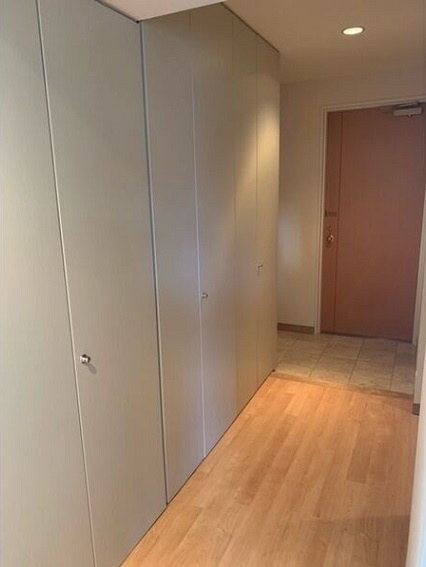 港区芝浦３丁目の賃貸マンションの玄関