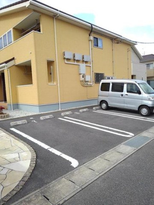 【駐車場】 | ミニョン・ヒルズ | 駐車場完備です
