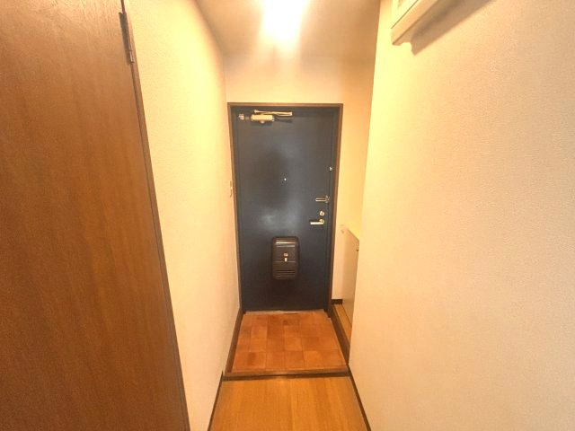 サンセールハヤシの玄関