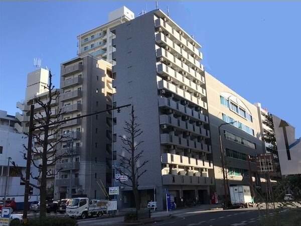 クレスト泉の外観