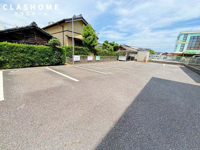 グレース雅　Ａ棟の駐車場